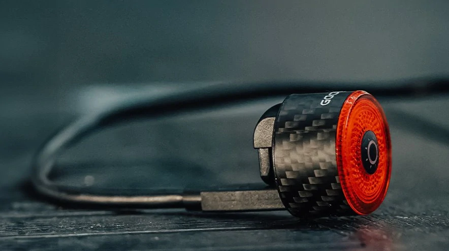Světlo zadní GACIRON LOOP 100 Carbon